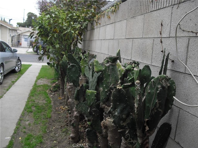 exterior space featuring fence