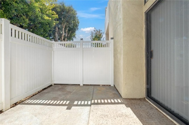 380 W Wilson St Unit A102, Costa Mesa, CA 92627 - view of patio / terrace