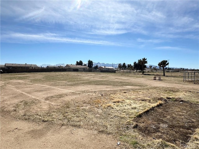 view of yard featuring a rural view