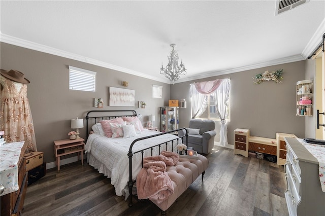 bedroom with visible vents, ornamental molding, an inviting chandelier, baseboards, and dark wood-style flooring