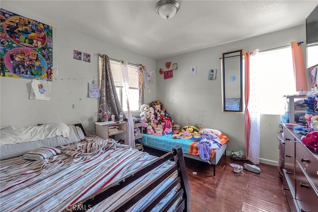 822 E 87th Pl, Los Angeles, CA 90002 - bedroom featuring wood finished floors