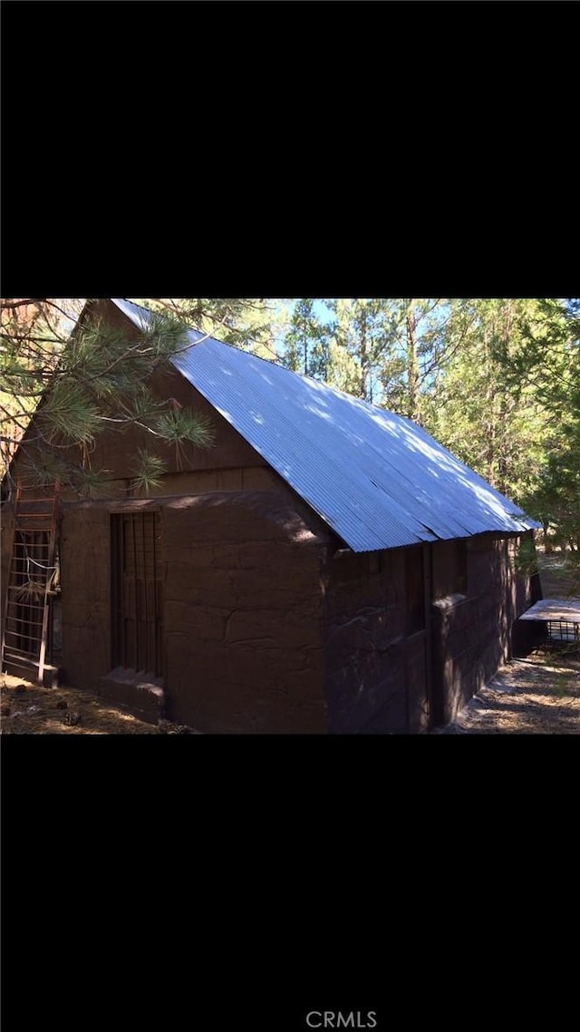 view of home's exterior