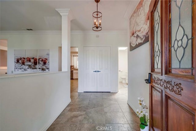 39100 Saddle Ridge Rd, Hemet, CA 92543 - hallway featuring a chandelier, visible vents, crown molding, and baseboards