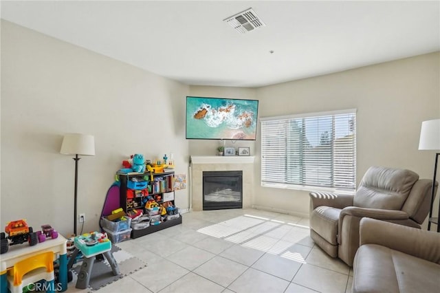 2810 Green River Rd Unit 103, Corona, CA 92882 - tiled living area with a fireplace
