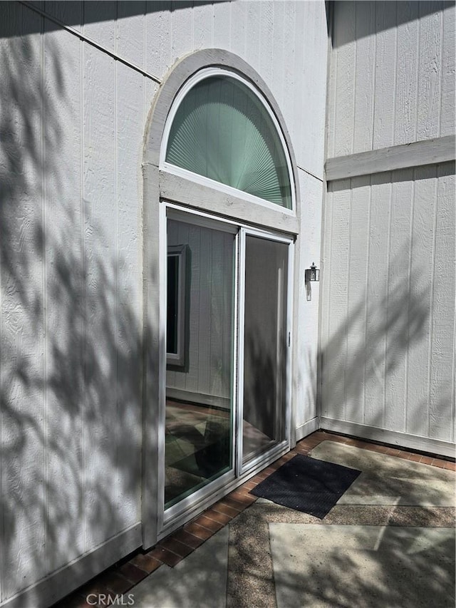 2 Wellesley Ct, Coto De Caza, CA 92679 - view of exterior entry