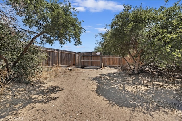 8328 Chateau Rd, Phelan, CA 92371 - photo 58
