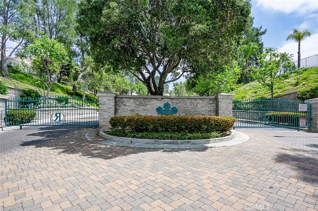 2768 Somerset Pl, Rowland Heights, CA 91748 - community / neighborhood sign with a gate and fence
