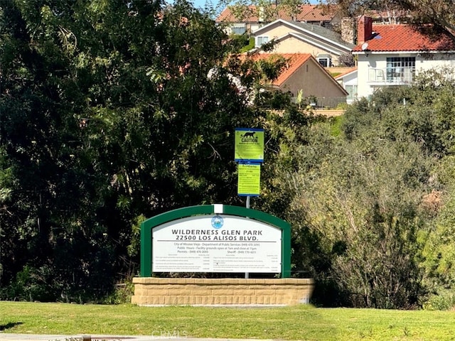 view of exterior details