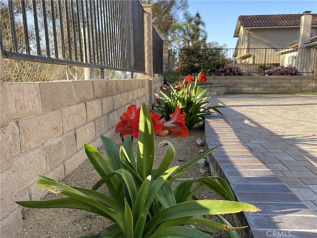 exterior space featuring fence