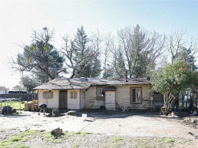3586 Halika St, Clearlake, CA 95422 - back of house featuring fence