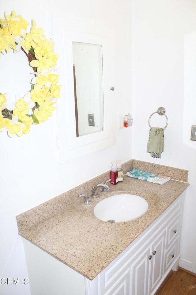 1173 Cliff Ave, Fillmore, CA 93015 - bathroom with vanity
