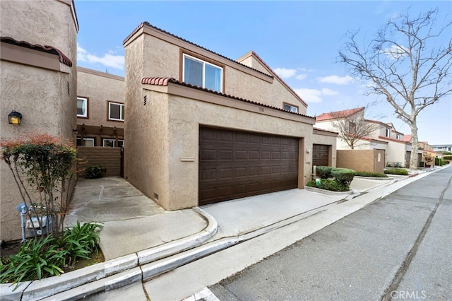 1330 Vista Grande Unit 27, Fullerton, CA 92835 - townhome / multi-family property featuring stucco siding and a tiled roof