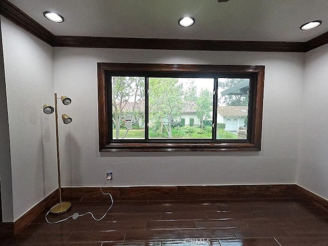 28132 Via Congora, Mission Viejo, CA 92692 - empty room with baseboards, ornamental molding, and recessed lighting