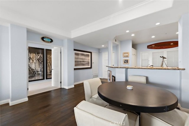 21732 Wesley Dr Unit 6, Laguna Beach, CA 92651 - dining area featuring baseboards, hardwood / wood-style floors, recessed lighting, and ornamental molding