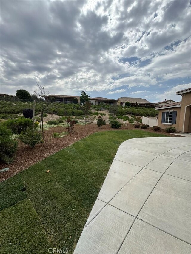 1572 Humboldt Peak, Beaumont, CA 92223 - view of green lawn