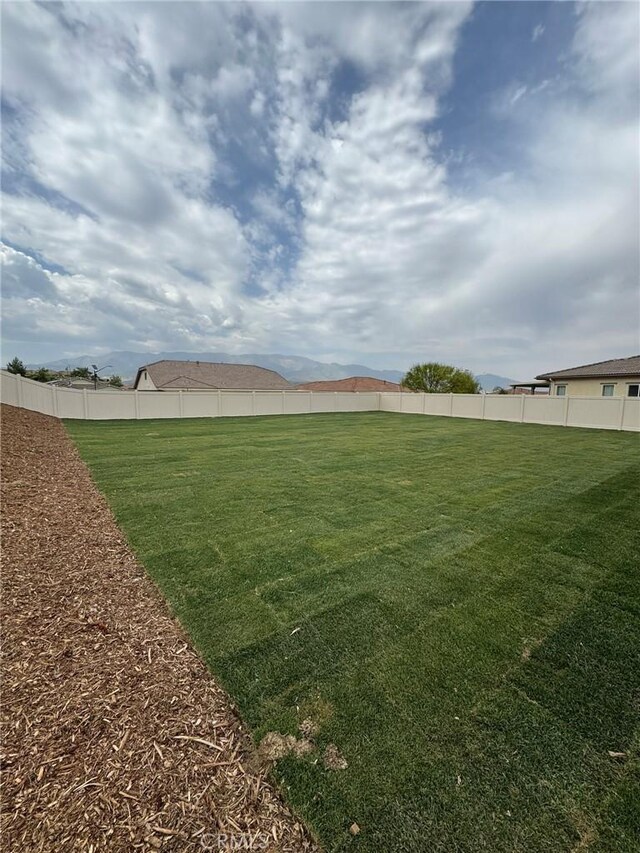 1572 Humboldt Peak, Beaumont, CA 92223 - view of yard