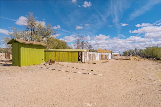 45200 Camelot Dr, Yermo, CA 92398 - view of yard featuring an outbuilding