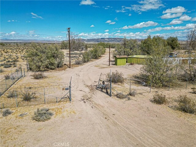 45200 Camelot Dr, Yermo, CA 92398 - overview of rural landscape featuring a mountainous background