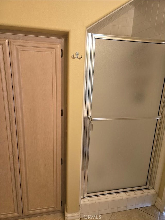 19392 Highridge Way, Trabuco Canyon, CA 92679 - bathroom featuring a stall shower