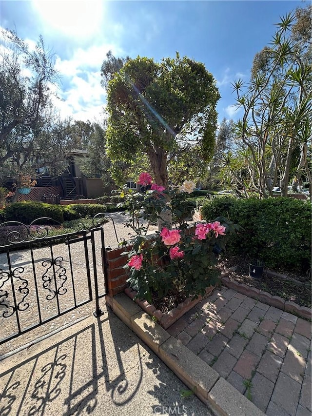2635 W Monte Carlo Dr Unit 42, Santa Ana, CA 92706 - view of patio / terrace