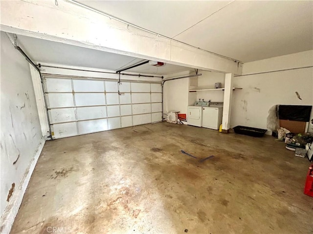 2635 W Monte Carlo Dr Unit 42, Santa Ana, CA 92706 - garage with washing machine and dryer and a garage door opener