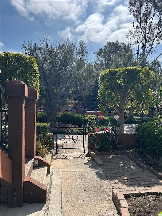 2635 W Monte Carlo Dr Unit 42, Santa Ana, CA 92706 - view of gate