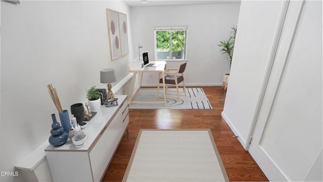 544 Salem St, Glendale, CA 91203 - hallway featuring wood finished floors and baseboards