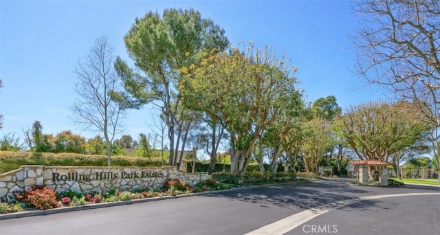 49 Country Ln, Rolling Hills Estates, CA 90274 - view of road with curbs