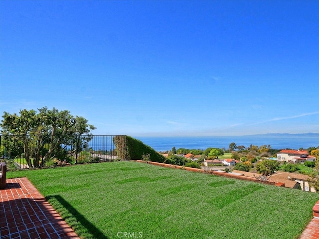49 Country Ln, Rolling Hills Estates, CA 90274 - view of yard featuring fence