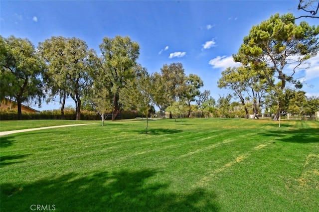 49 Country Ln, Rolling Hills Estates, CA 90274 - view of property's community with a yard