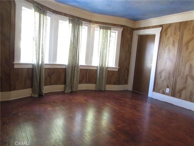 2956 W 15th St, Los Angeles, CA 90006 - empty room with baseboards and wood-type flooring