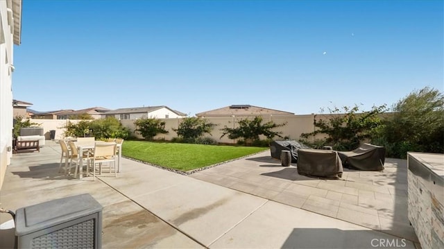 35461 Alexandria Way, Beaumont, CA 92223 - view of patio with outdoor dining area