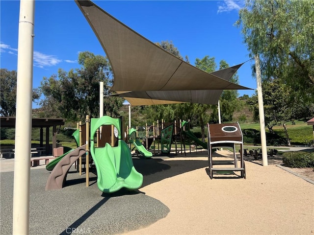 11 Spring View Way, Rancho Santa Margarita, CA 92688 - view of community playground