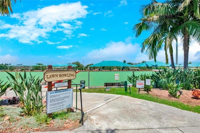 view of surrounding community