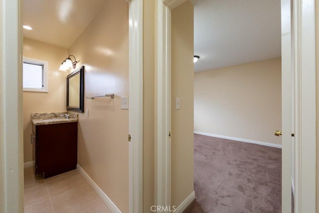1271 E 7th St, Long Beach, CA 90813 - corridor with a sink and baseboards