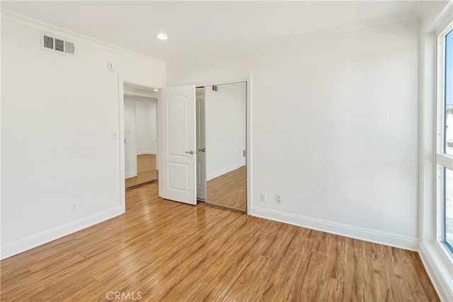 6160 Whitsett Ave Unit 6, North Hollywood, CA 91606 - unfurnished room featuring light wood-style floors, ornamental molding, baseboards, and recessed lighting