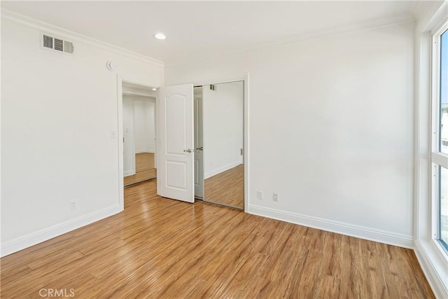 6160 Whitsett Ave Unit 6, North Hollywood, CA 91606 - spare room featuring light wood-type flooring, crown molding, and recessed lighting