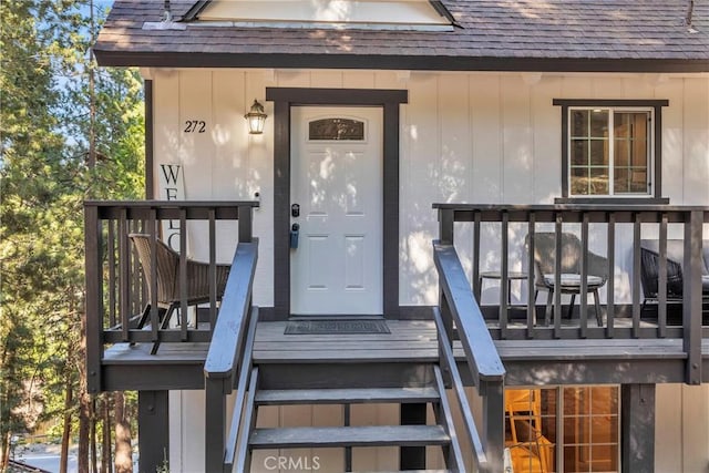 272 Fairway Dr, Lake Arrowhead, CA 92352 - view of exterior entry with a shingled roof