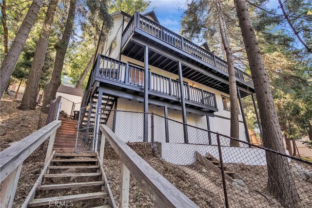 272 Fairway Dr, Lake Arrowhead, CA 92352 - back of house with stairway