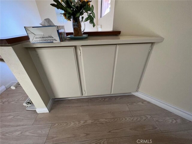 18269 Sanmian Ct, Fountain Valley, CA 92708 - detailed view of baseboards