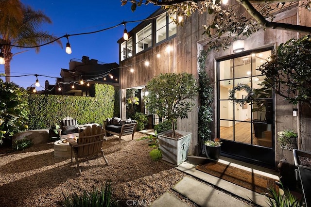 604 Begonia Ave, Corona Del Mar, CA 92625 - view of patio featuring an outdoor living space
