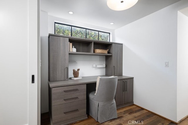604 Begonia Ave, Corona Del Mar, CA 92625 - office area featuring recessed lighting, wood finished floors, and built in study area