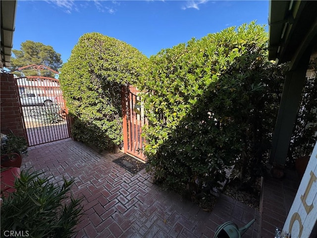 433 Oakmont Dr, Barstow, CA 92311 - view of patio / terrace with a gate