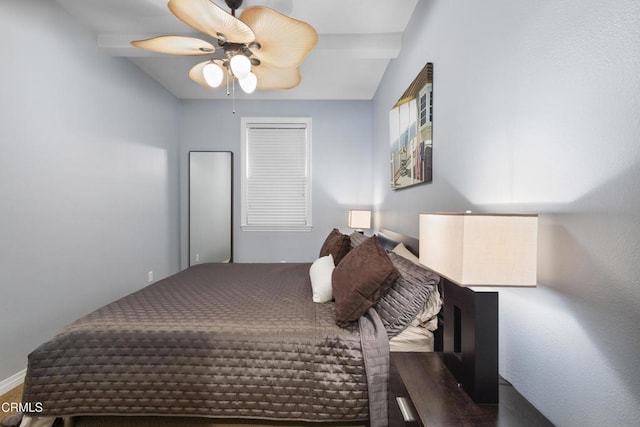 bedroom with a ceiling fan