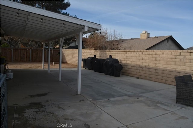 36913 Tobira Dr, Palmdale, CA 93550 - fenced backyard featuring a patio