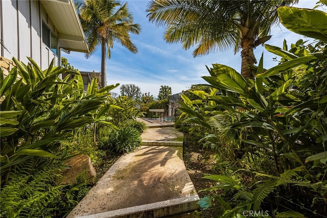 4040 Grand View Blvd Unit 35, Los Angeles, CA 90066 - view of home's community