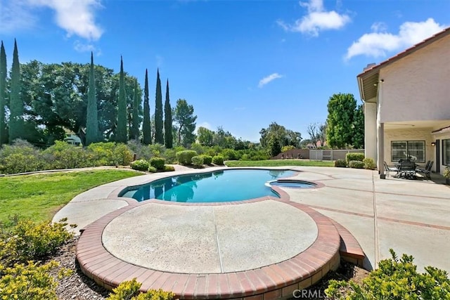 1618 Southport Dr, Riverside, CA 92506 - view of pool with a patio area and a pool with connected hot tub