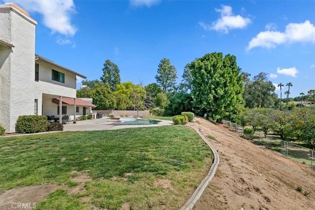 1618 Southport Dr, Riverside, CA 92506 - view of yard with a patio