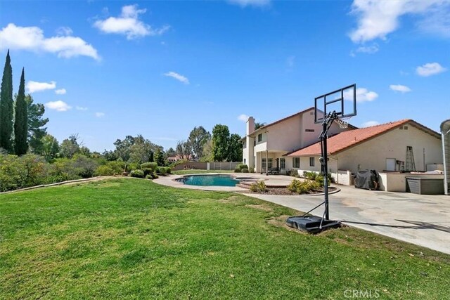 1618 Southport Dr, Riverside, CA 92506 - view of yard with an outdoor pool and a patio