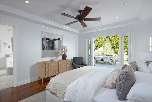89 S La Senda Dr, Laguna Beach, CA 92651 - bedroom with crown molding, access to outside, a raised ceiling, wood finished floors, and visible vents